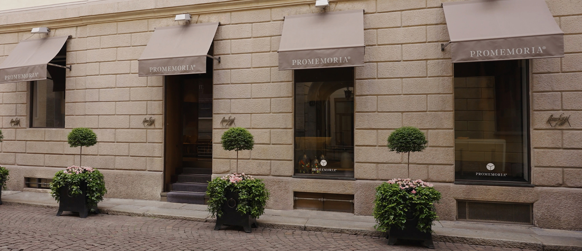 Promemoria's monobrand showroom in Milan fashion district | Promemoria