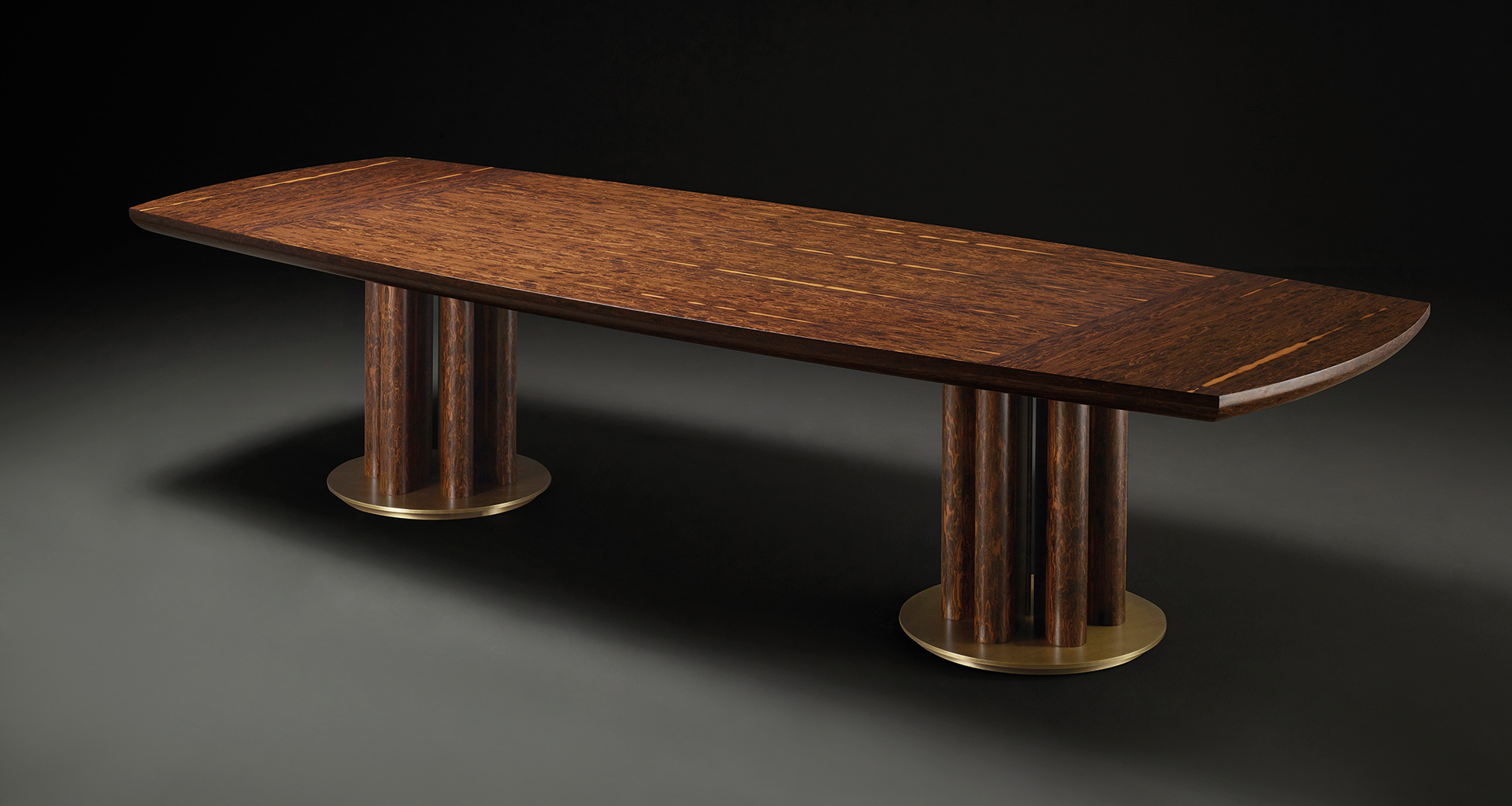 Orazio dining table that belongs to Amaranthine Tales, the 2017 Promemoria collection inspired by the amaranth wood and presented during the Milan Design Week | Promemoria
