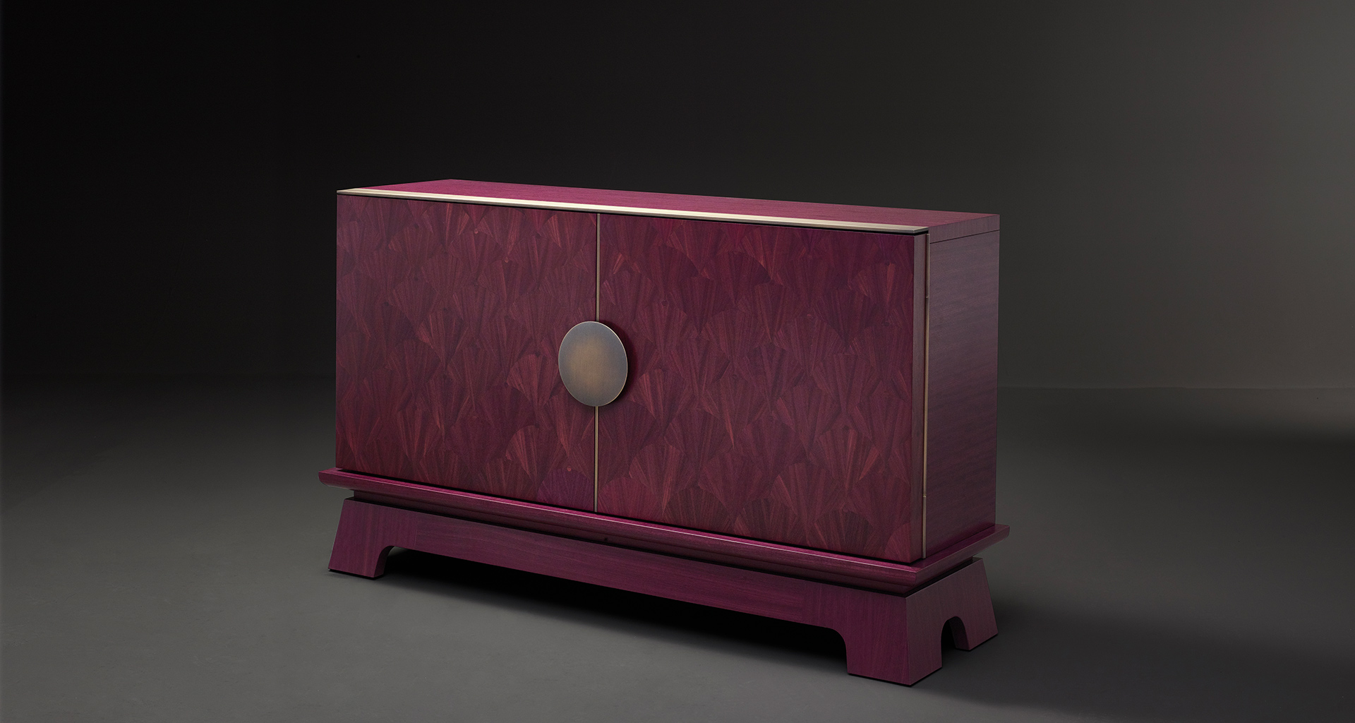 La Belle Aurore cabinet that belongs to Amaranthine Tales, the 2017 Promemoria collection inspired by the amaranth wood and presented during the Milan Design Week | Promemoria