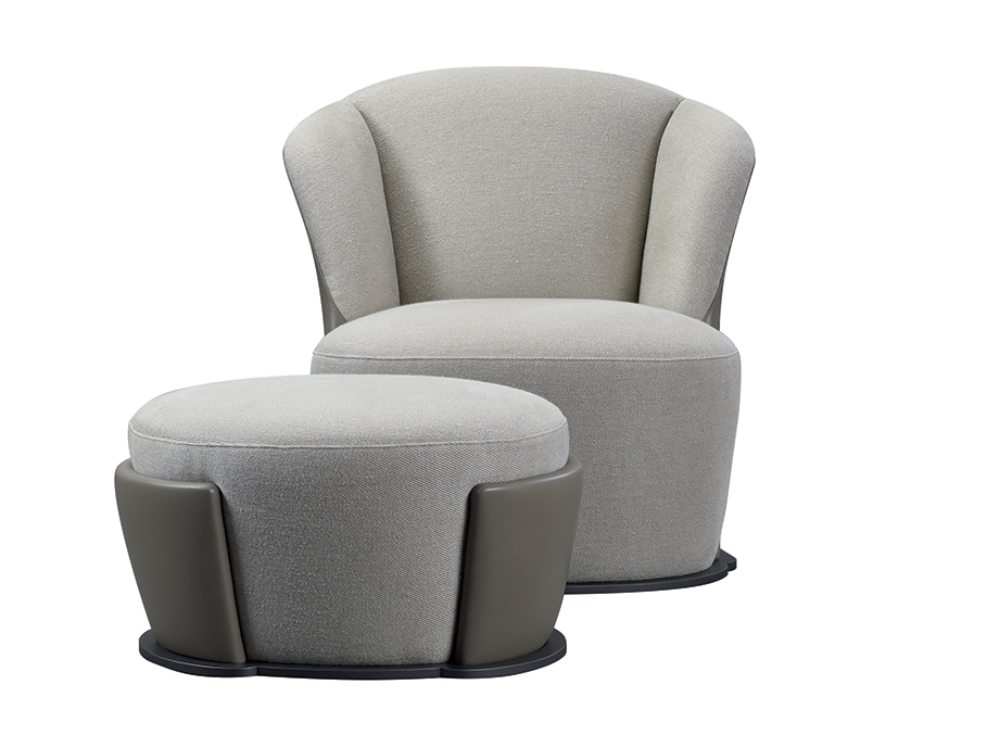 Rosaspina armchair and pouf that belong to Fairy Tales, the 2014 Promemoria collection inspired by fairy tales | Promemoria