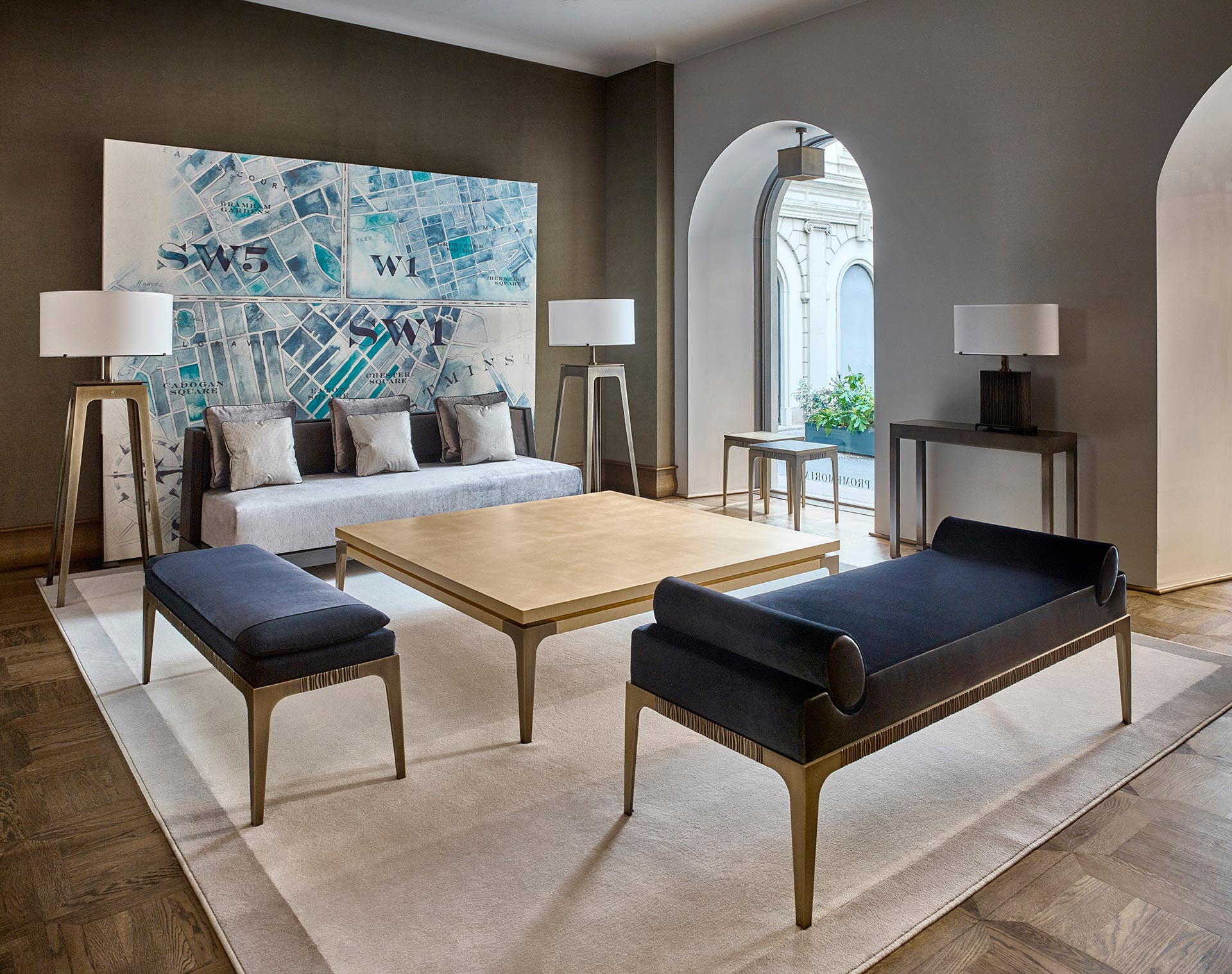 The London Collection, presented in 2016, is the result of the collaboration with David Collins Studio | Promemoria