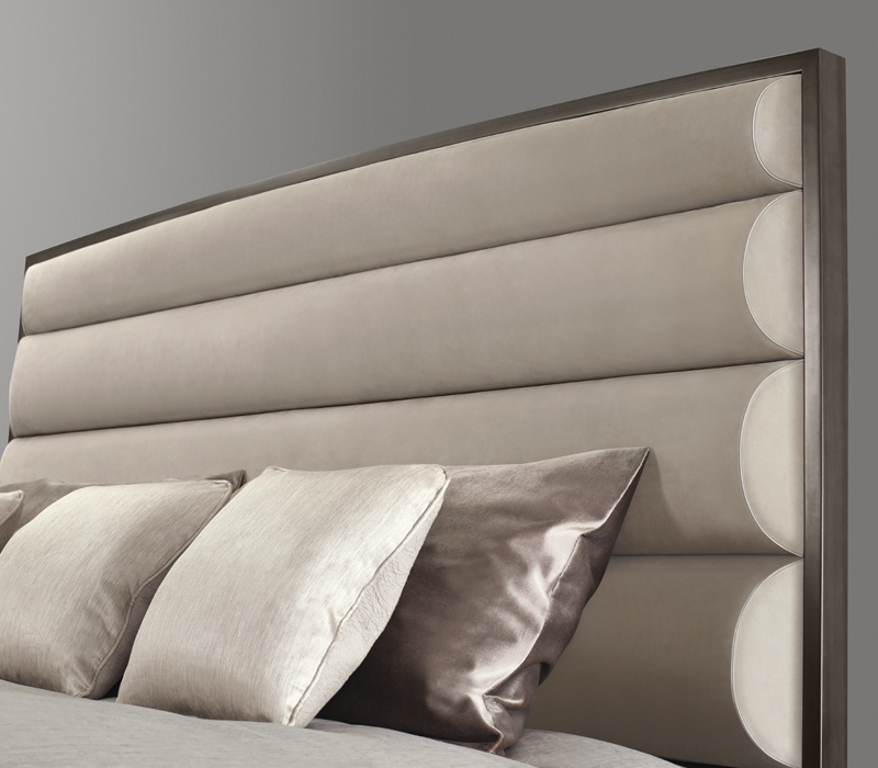 Detail of Balbianello, a double bed headboard with a wooden structure, that belongs to the Lake Tales collection of Promemoria | Promemoria