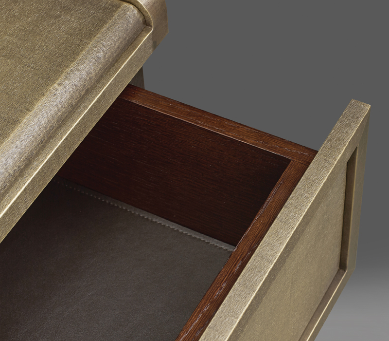 Orione is a wooden bedside table with drawers from the Promemoria's catalogue | Promemoria
