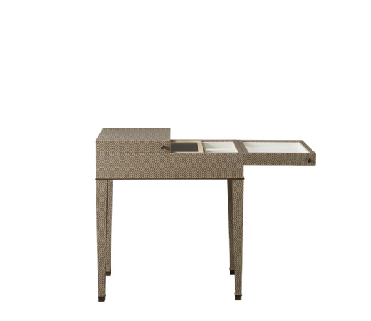 „Kalypso“ ist ein Holzmöbel mit Bronze- und Lederdetails aus der Promemoria Kollektion „Amaranthine Tales“ | Promemoria