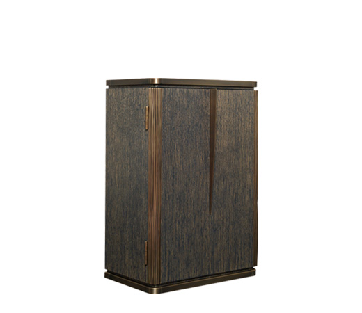 Schrank „Soho“ in goldgebürsteter, gebeizter Blau-Eiche mit Bronzedetails, aus der „London Collection“ von Promemoria | Promemoria