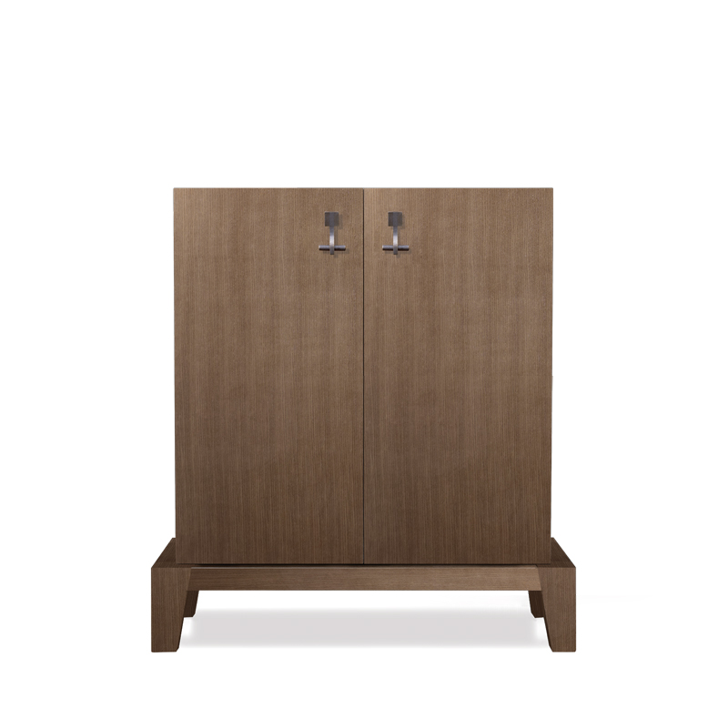 Amarcord is a wooden modular cabinet with doors or drawers and buit-in or bronze handles from the Promemoria's catalogue | Promemoria