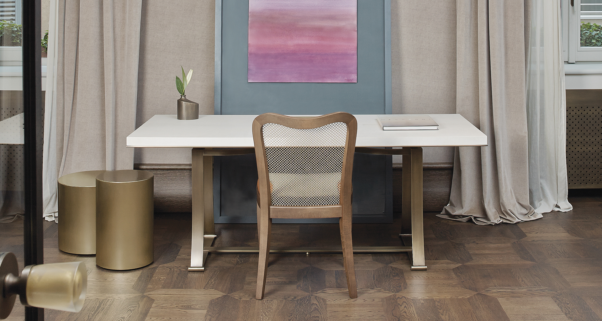 Victor is a table with bronze structure from the Promemoria's catalogue | Promemoria