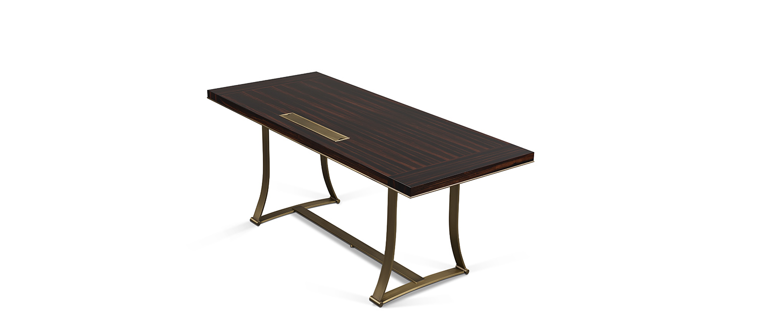 /mediaVictor包括一款铜质结构的书桌和一款以青铜和军刀豆木制成的书桌，请参见Promemoria产品目录|Promemoria