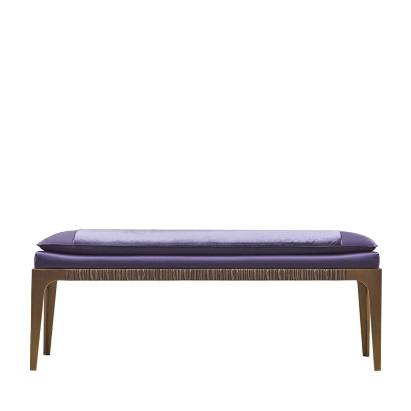 Montagu è una panca in bronzo con seduta in tessuto e pelle, della collezione The London Collection di Promemoria | Promemoria