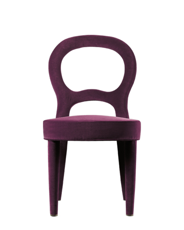Bilou Bilou è una sedia da pranzo rivestita in velluto e lino o pelle nappa disponibile in diversi colori e nelle versioni standard, large e kids. Bilou Bilou è la più iconica delle sedie da pranzo del catalogo di Promemoria | Promemoria