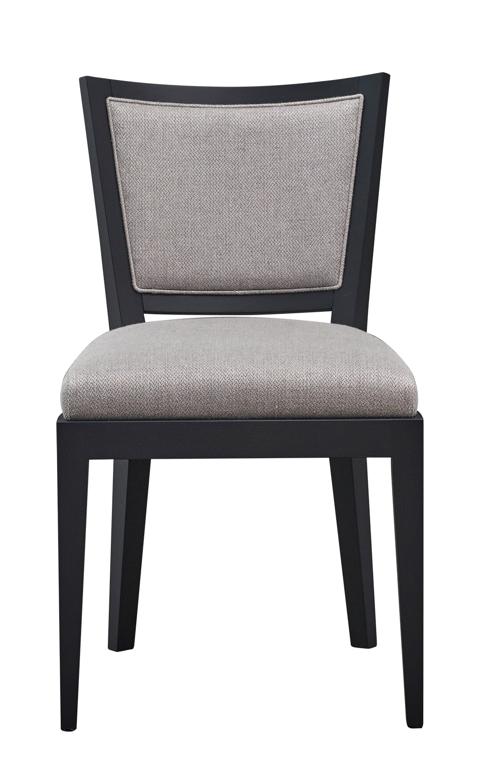 Caffè est une chaise de salle à manger en bois avec dossier en paille et assise en tissu ou cuir. Ce meuble figure dans le catalogue Promemoria | Promemoria