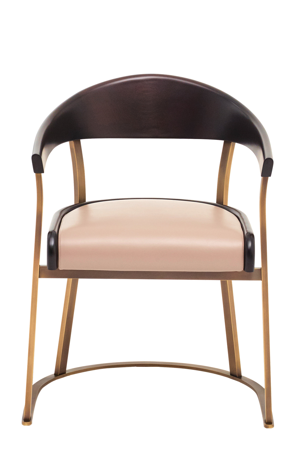 Rachele est une chaise avec accoudoirs en bronze, dossier en bois ou cuir et assise en cuir. Ce meuble figure dans le catalogue Promemoria | Promemoria