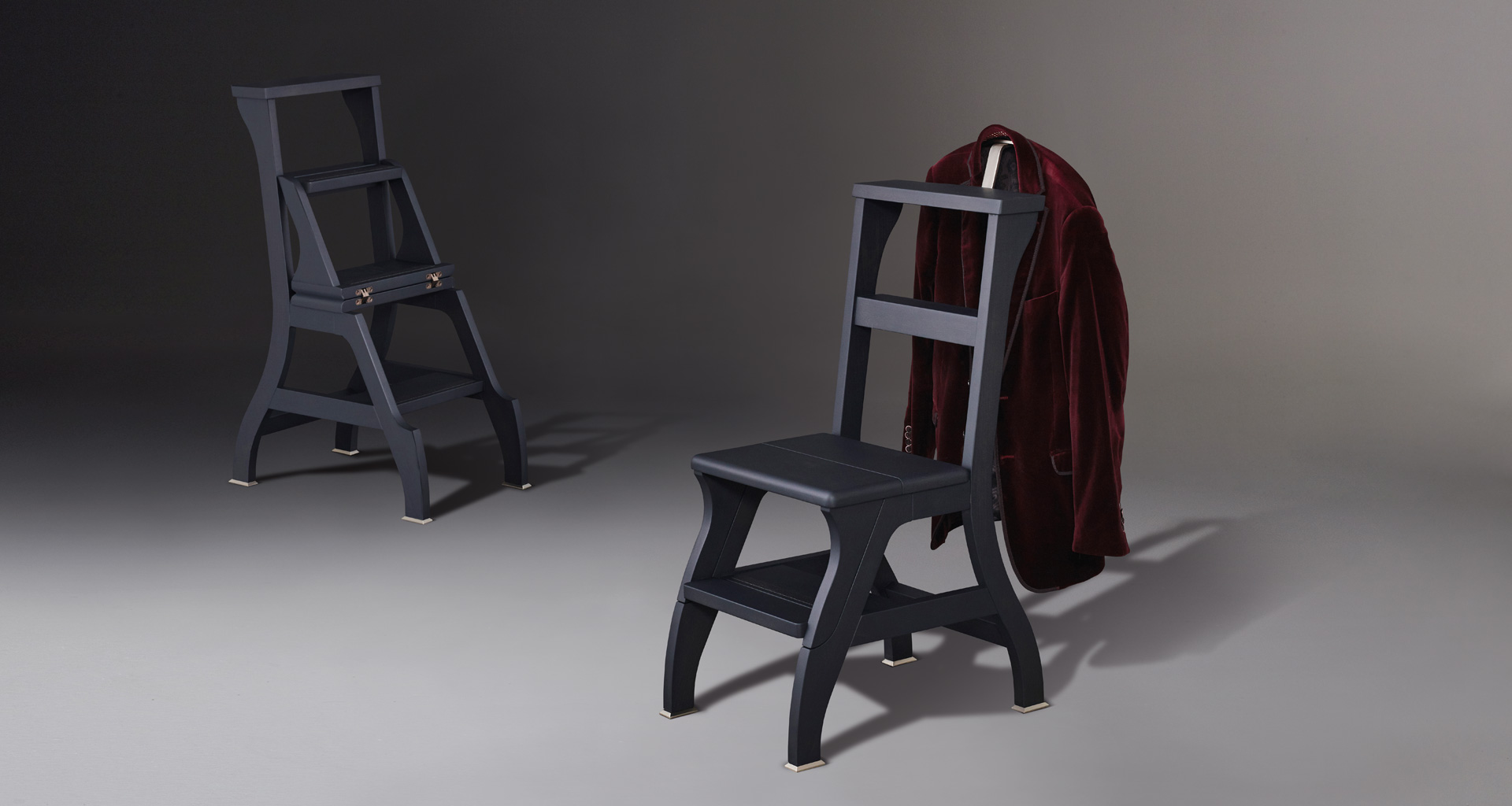 Rebecca is a convertile ladder-chair in wood or leather with metal or bronze feet, from Promemoria's catalogue | Promemoria