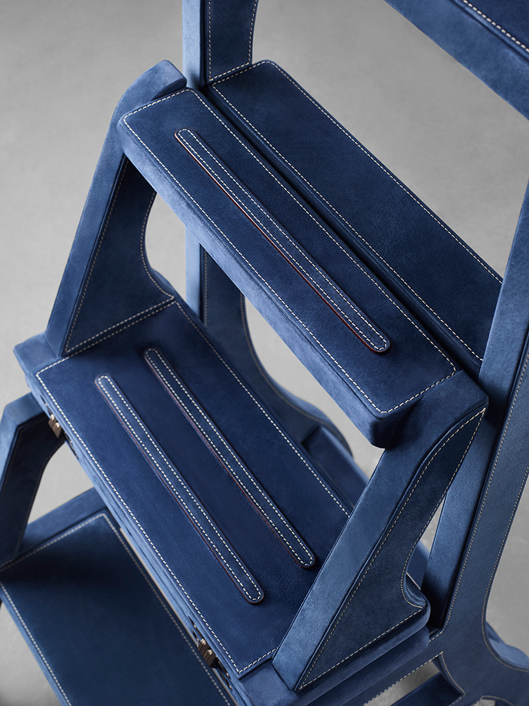 Rebecca is a convertile ladder-chair in wood or leather with metal or bronze feet, from Promemoria's catalogue | Promemoria
