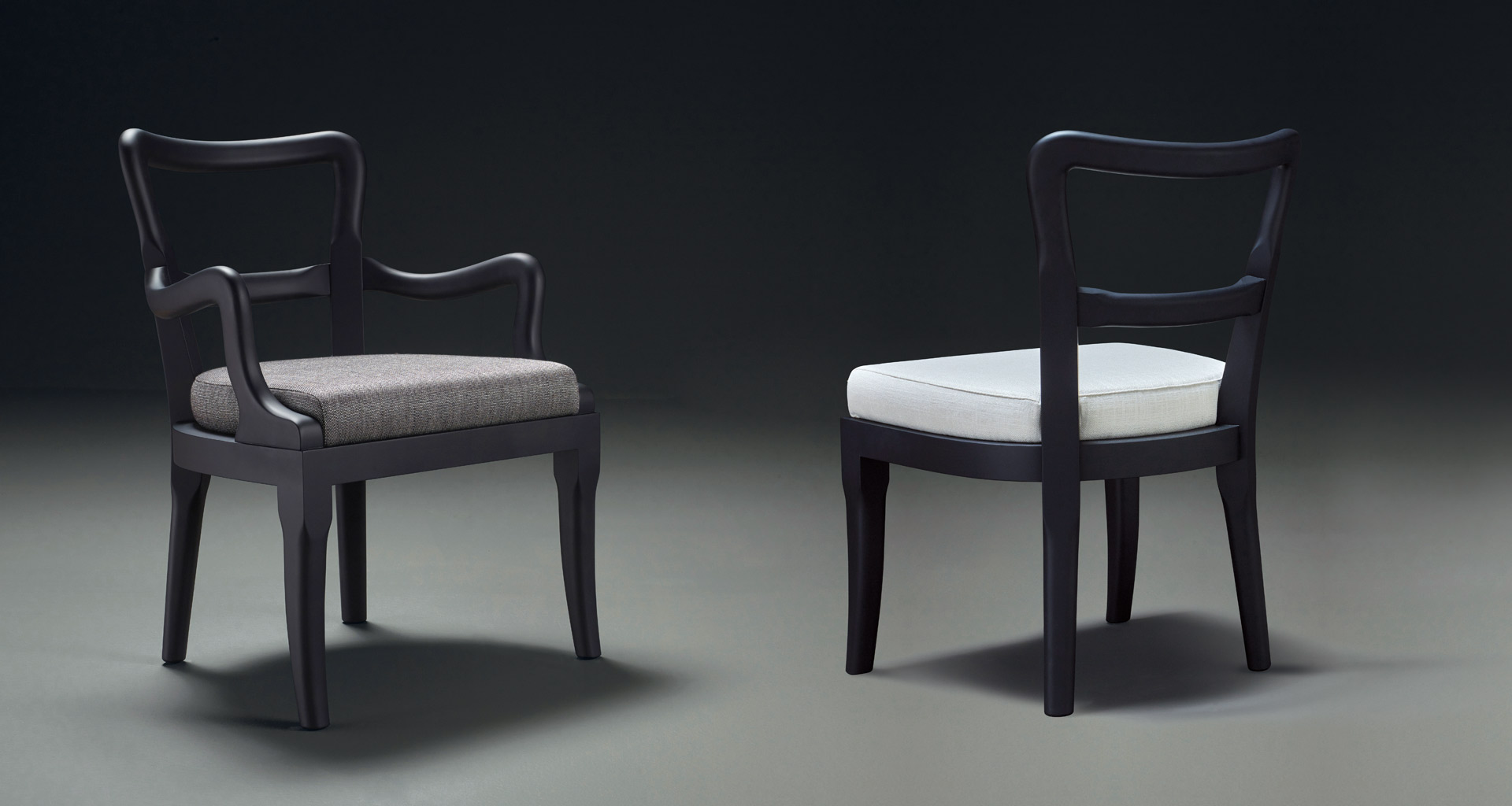 Sofia is a wooden dining chair with fabric or leather seat and with or without armrests, from Promemoria's catalogue | Promemoria