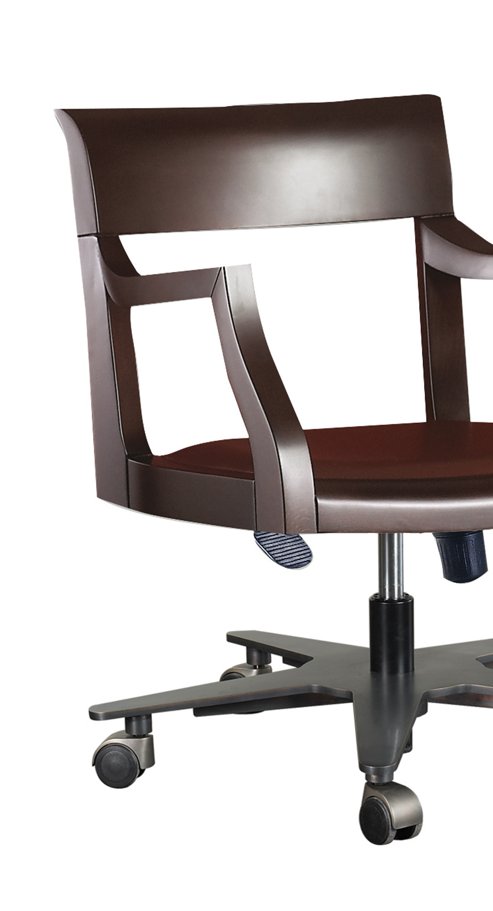 Eloise è una sedia da ufficio in legno con o senza braccioli e seduta in pelle, del catalogo di Promemoria | Promemoria