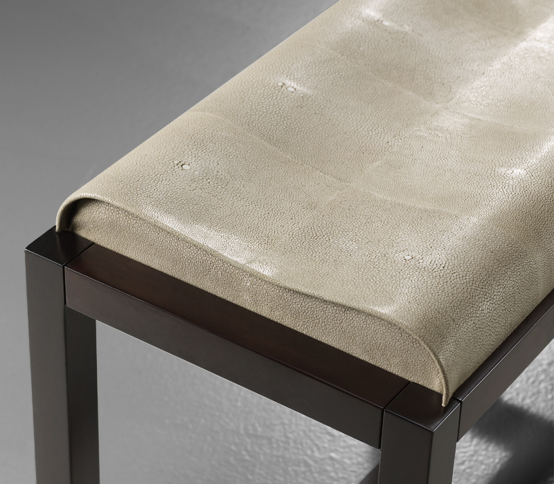 Promemoria Pierre Wooden Stool