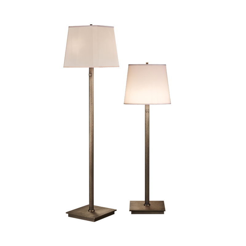 Cecile è una lampada da terra a LED con struttura in bronzo, diffusori in metacrilato e paralume in lino, cotone o seta con bordo fatto a mano, del catalogo di Promemoria | Promemoria