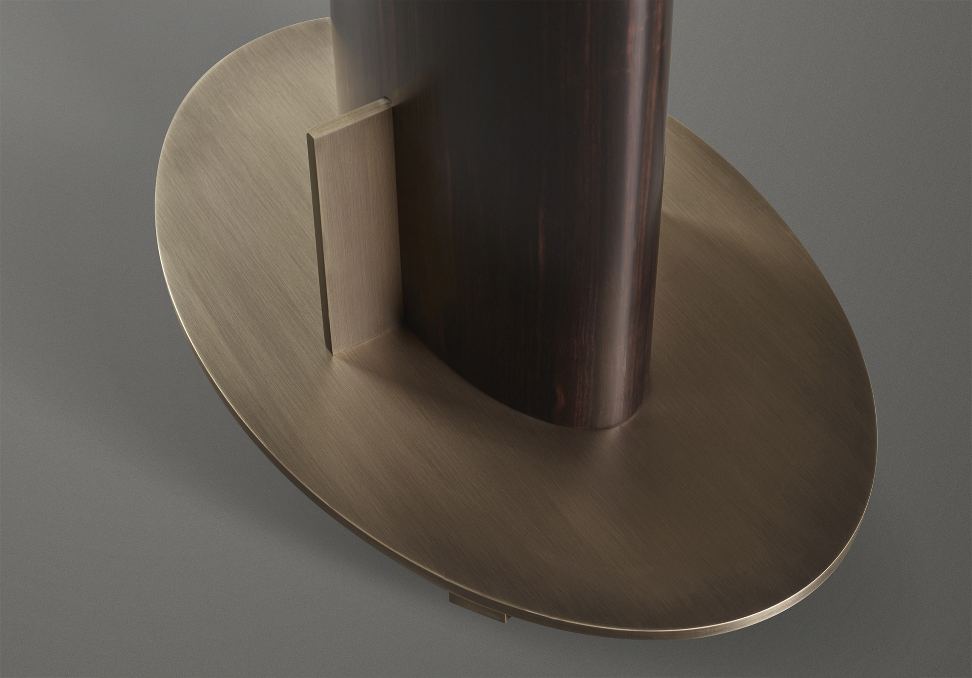 Detail of Fosca, a floor wooden LED lamp with a bronze base and a cotton, linen or hand-embroidered silk lampshade, from Promemoria's catalogue | Promemoria