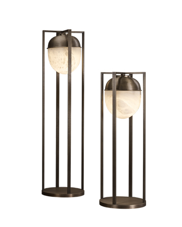 „Jorinda“ ist eine LED-Stehleuchte mit einer Grundstruktur aus Bronze und einem Lampenschirm aus Alabaster, aus dem Katalog von Promemoria | Promemoria