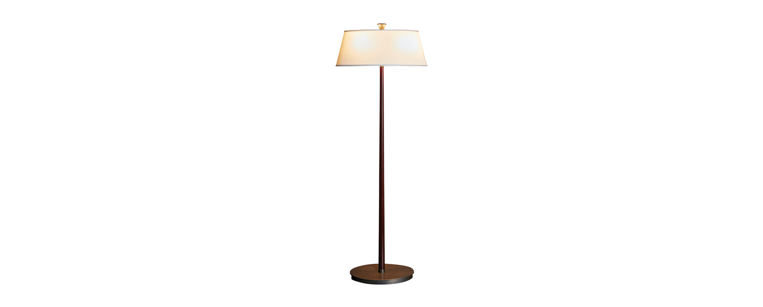 /mediaRita%20è%20una%20lampada%20da%20terra%20a%20LED%20con%20struttura%20in%20legno,%20base%20in%20bronzo%20e%20paralume%20in%20lino,%20cotone%20o%20seta%20bordata%20a%20mano,%20del%20catalogo%20di%20Promemoria%20|%20Promemoria