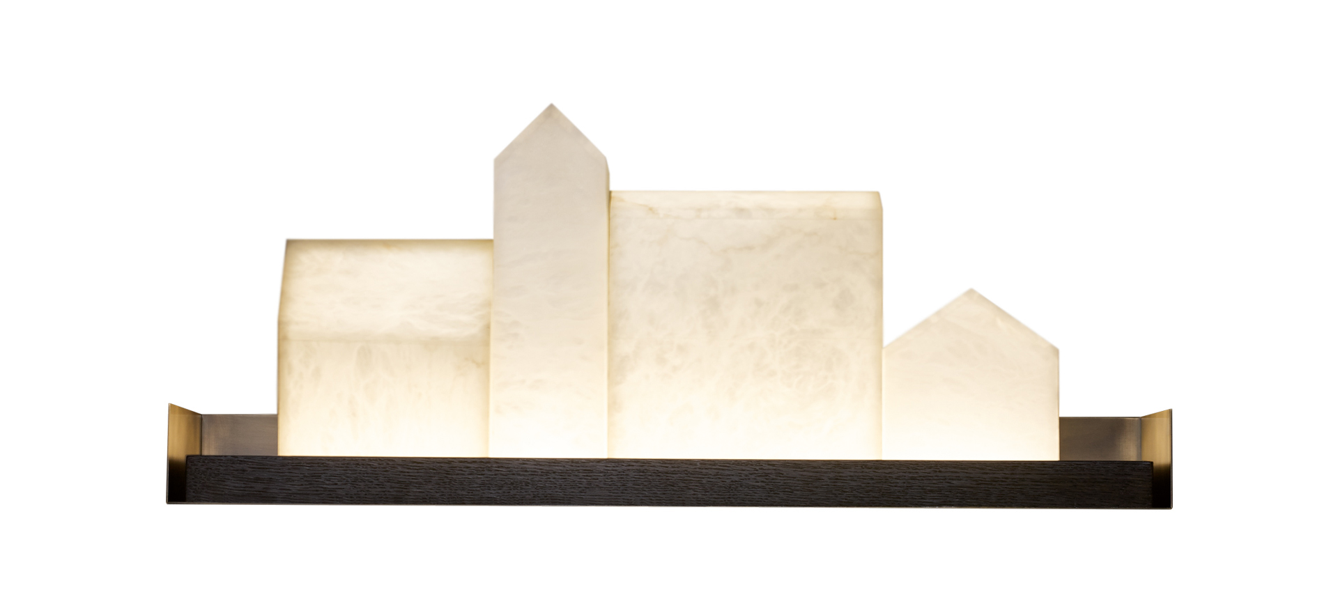 Casetta è una lampada da parete a LED con base in legno e dettagli in bronzo e paralume in alabastro, del catalogo di Promemoria | Promemoria