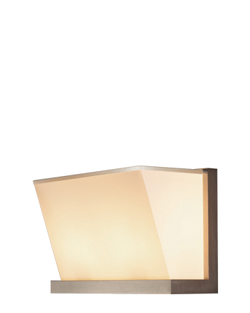 Colette è una lampada da parete a LED in bronzo, nichel o cromo con paralume in lino, cotone o con bordo fatto a mano, del catalogo di Promemoria | Promemoria