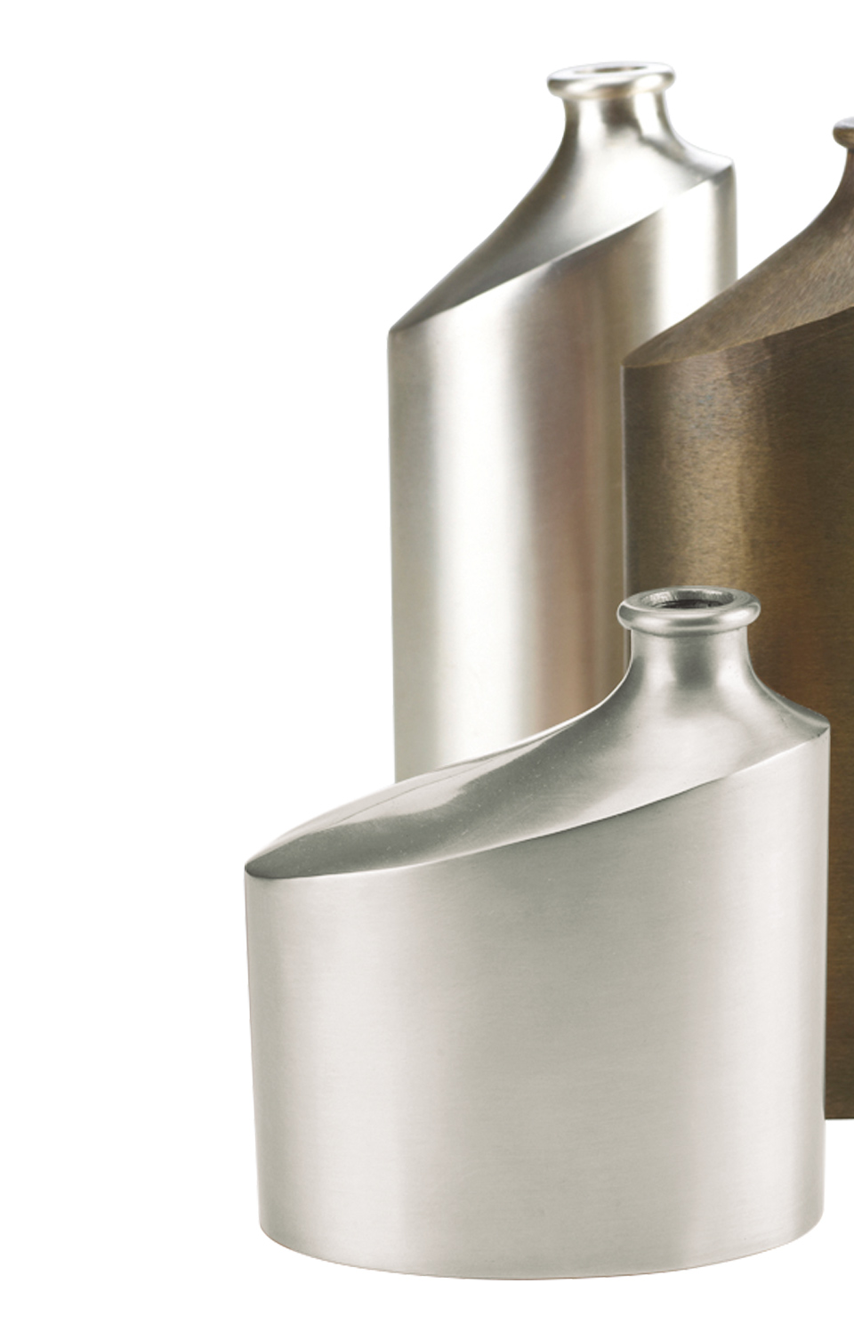 Bottiglia è un vaso portafiori in bronzo o argento, del catalogo di Promemoria | Promemoria