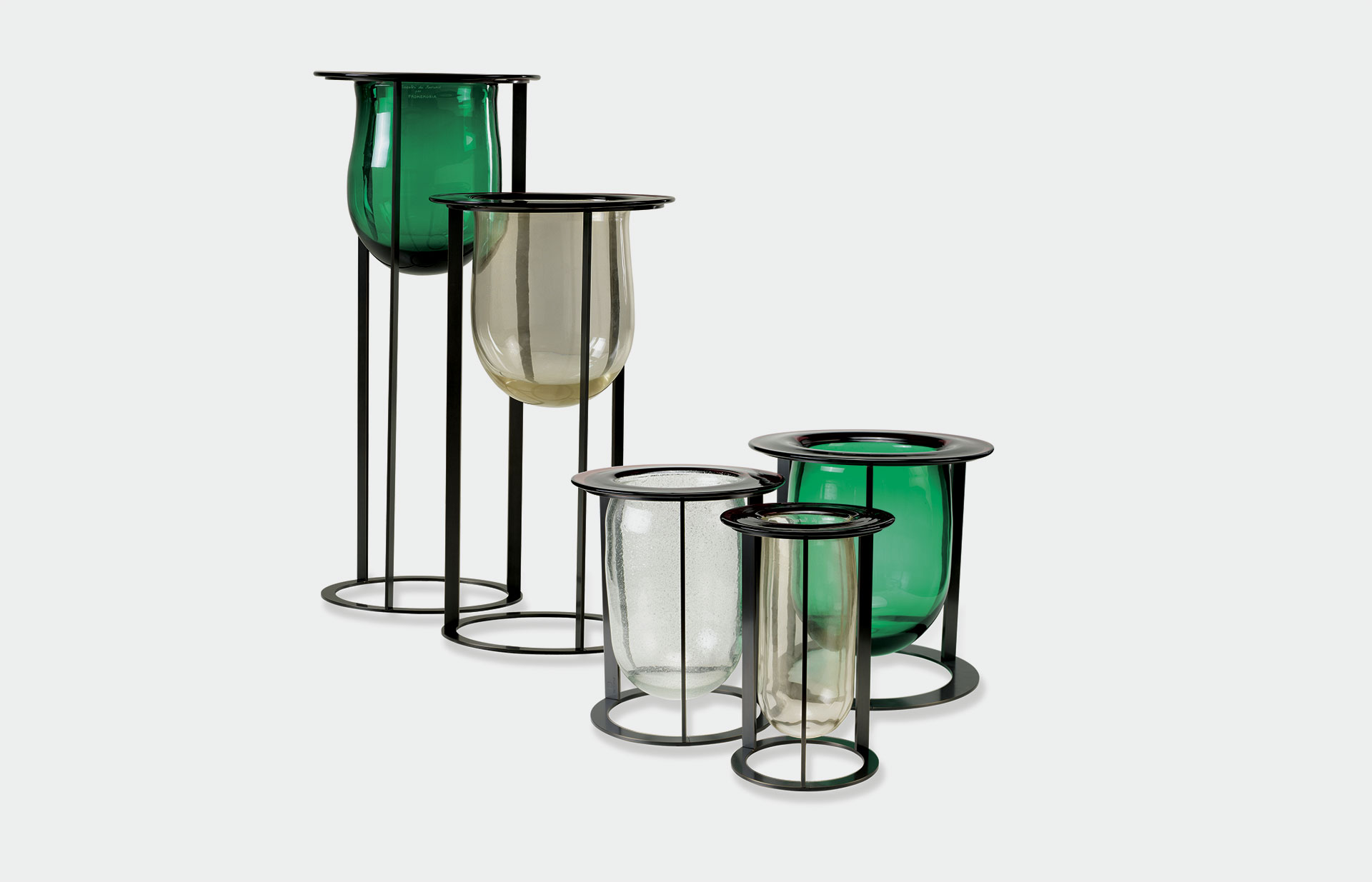 Detail of Vaso Canaletto, a Murano glass vase with bronze and Murano glass structure, available in different colors, from Promemoria's catalogue | Promemoria