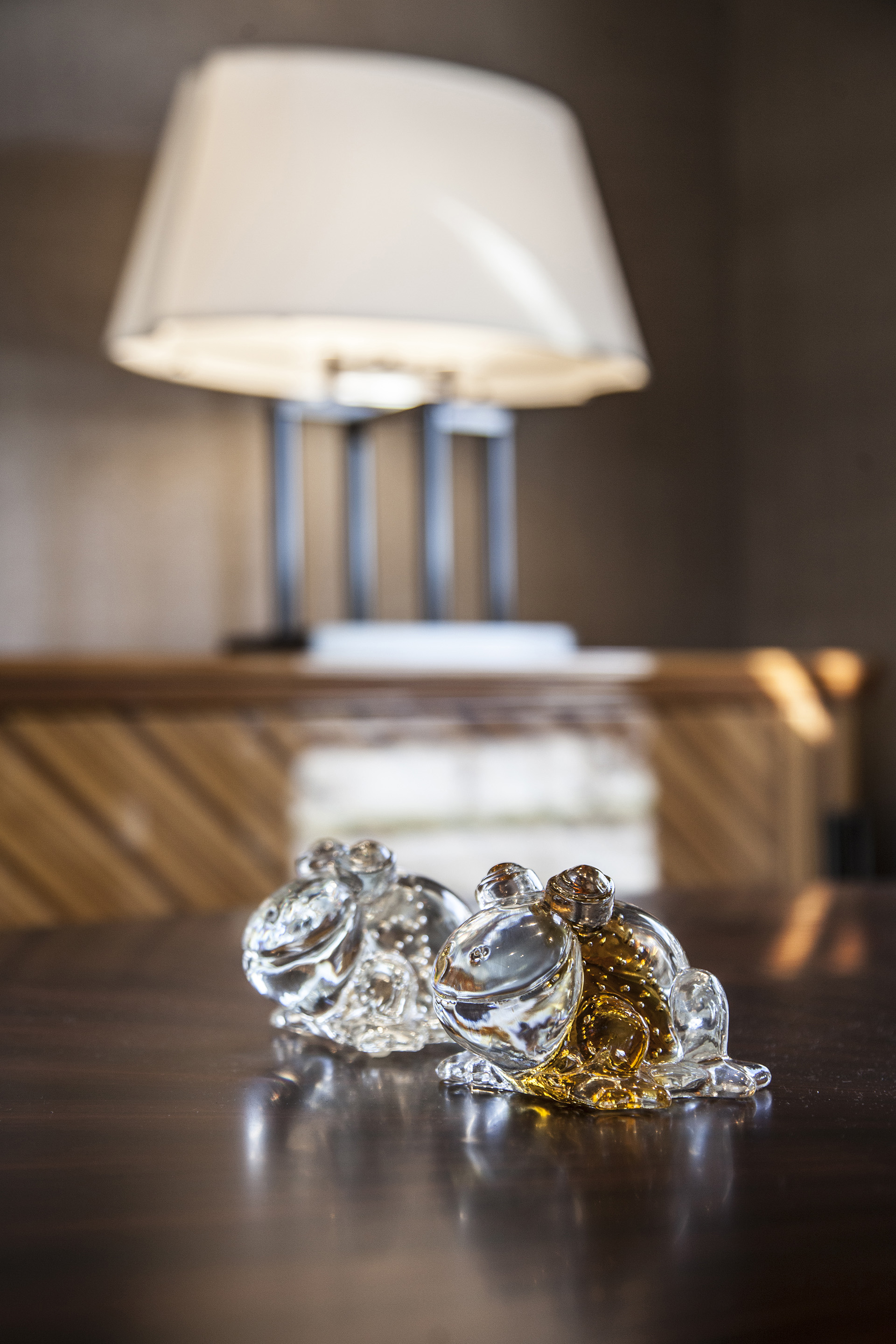 Rana in Vetro di Murano is a Murano glass frog, Promemoria's mascotte, available in several different colors, from Promemoria's catalogue | Promemoria
