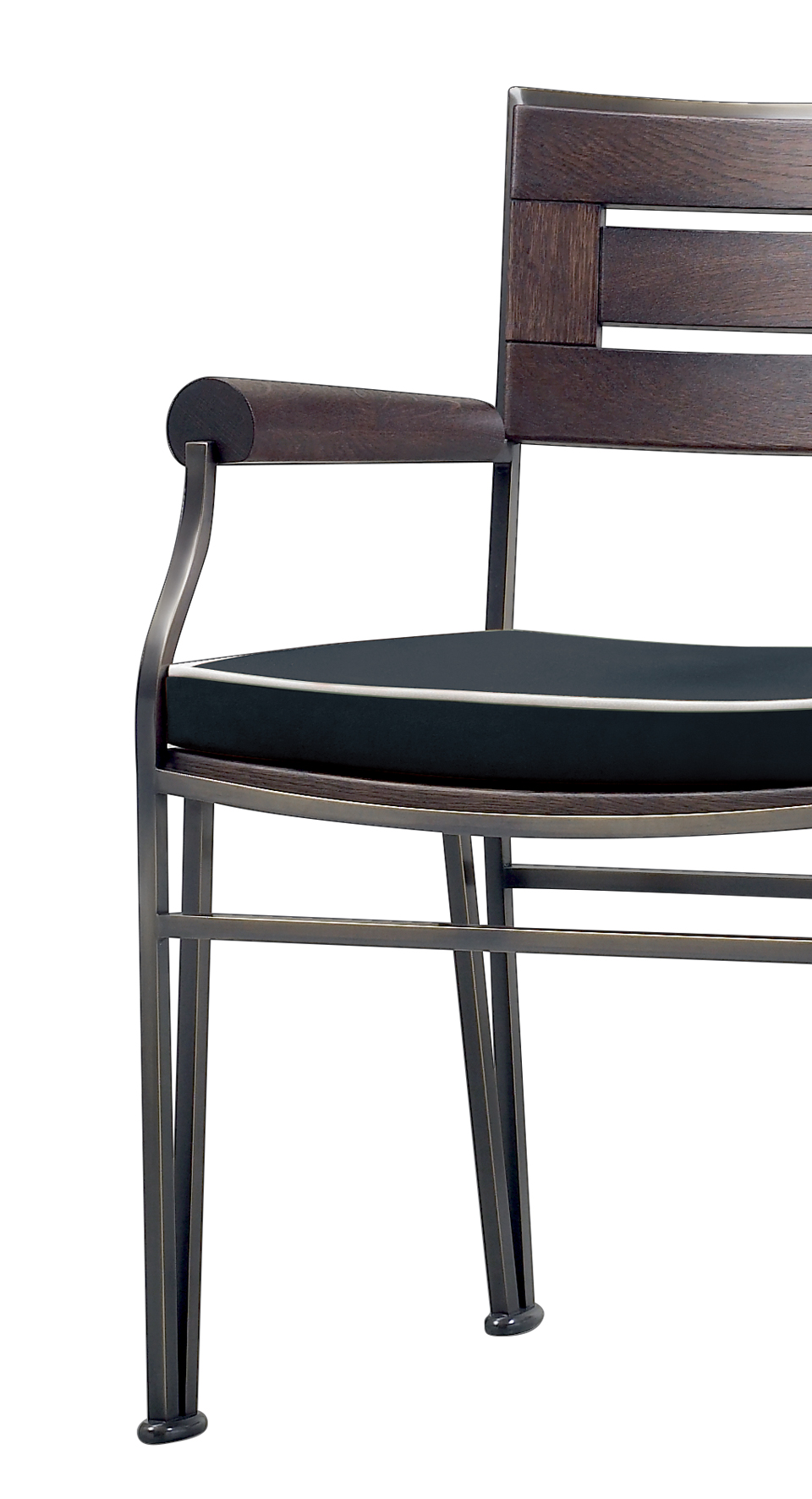 „Cernobbio“ umfasst einen Stuhl und einen Hocker aus Bronze für den Außenbereich, aus dem Outdoor-Katalog von Promemoria | Promemoria
