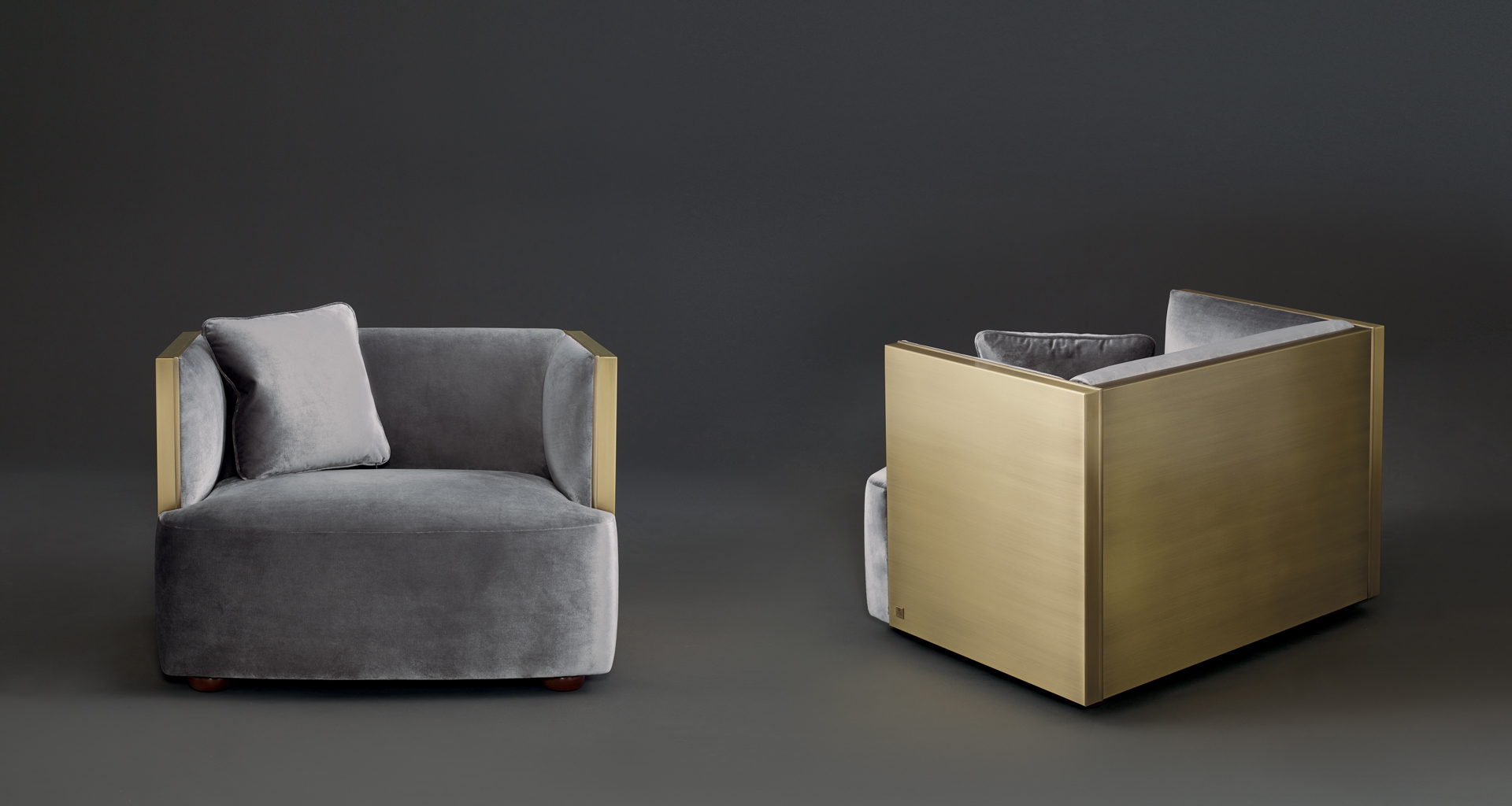 Boccaccio is a bronze armchair covered in fabric or leather, from Promemoria's catalogue | Promemoria