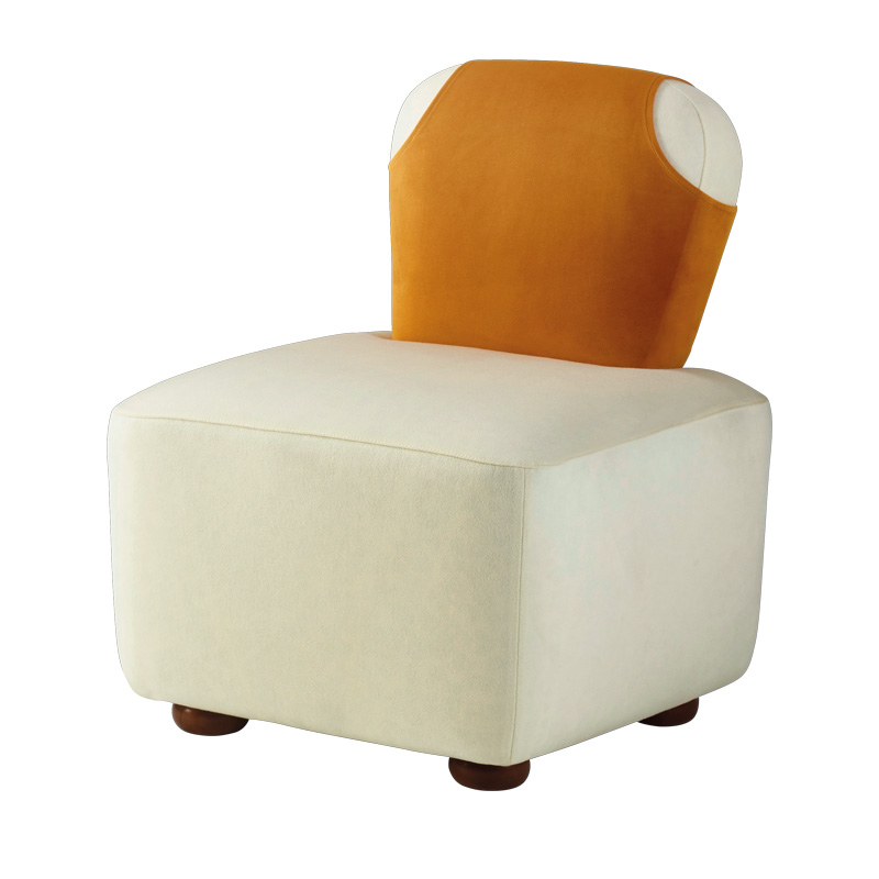 Bomb is an armchair covered in velvets in different colors with a gillet on the back, from Promemoria's Indigo Tales collection | Promemoria