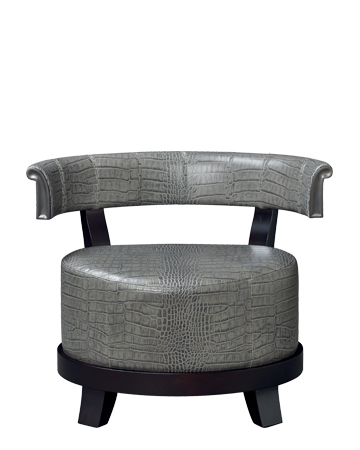 Chelsea木质扶手椅以织物或皮革包衬，并进行了铜质细节处理，请参见Promemoria产品目录|Promemoria