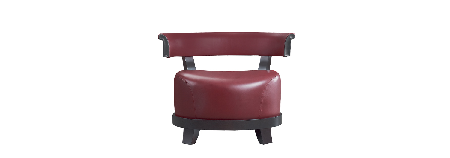 /mediaChelsea木质扶手椅以织物或皮革包衬，并进行了铜质细节处理，请参见Promemoria产品目录|Promemoria