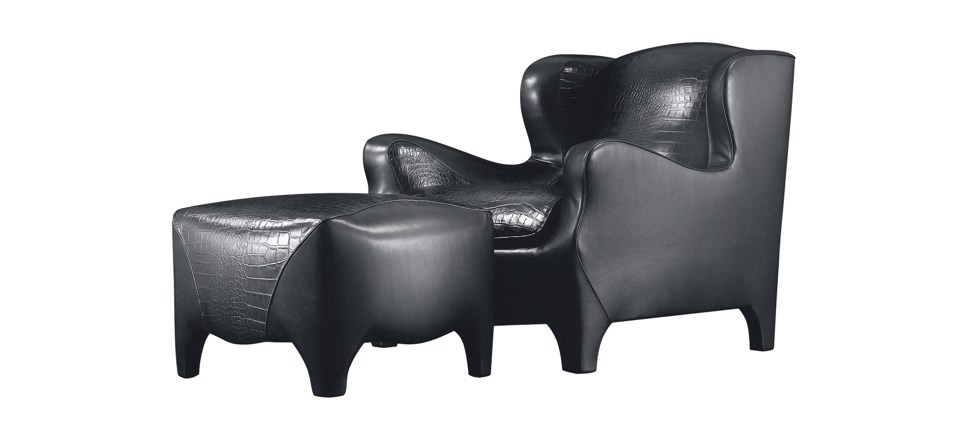 „Club“ ist ein Sessel mit Innenseite aus Stoff oder Leder und Außenseite aus Leder, aus dem Katalog von Promemoria | Promemoria