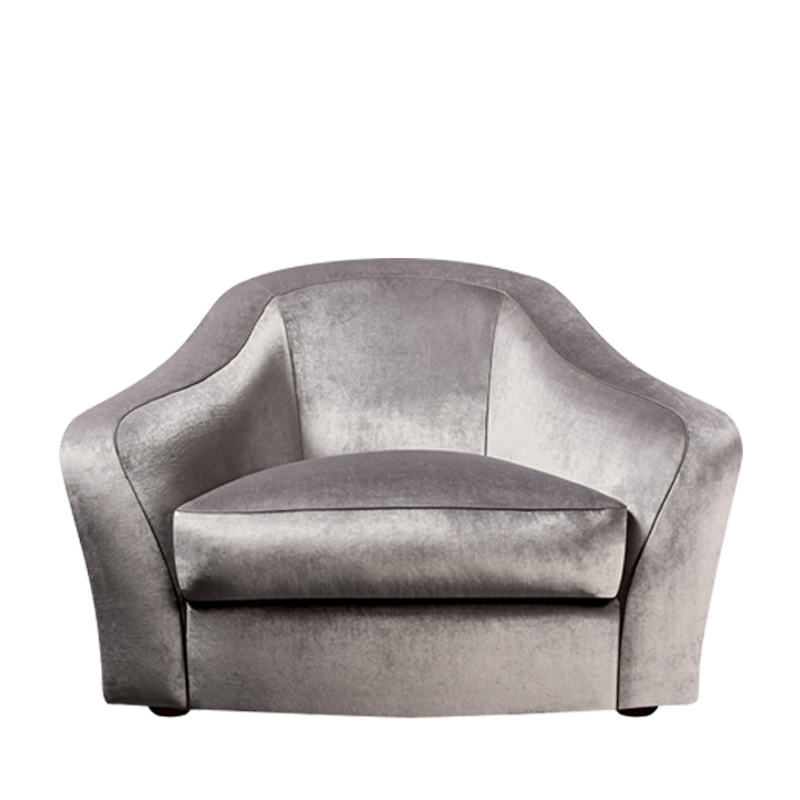 „Fiore di Loto“ ist ein Sessel für zwei mit Stoff- oder Lederbezug, aus dem Katalog von Promemoria | Promemoria