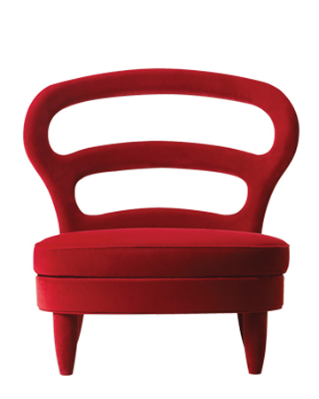 „Nina“ ist ein Sessel mit Stoff- oder Lederbezug und hoher oder niedriger Rückenlehne, aus dem Katalog von Promemoria | Promemoria