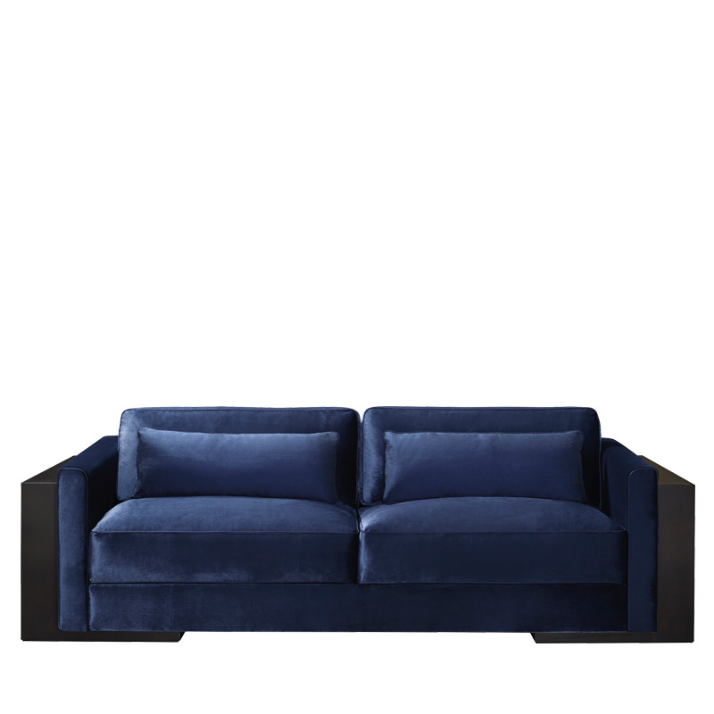 Ipparco is a wooden sofa with seat and back cushions in fabric, from Promemoria's Amaranthine Tales collection | Promemoria