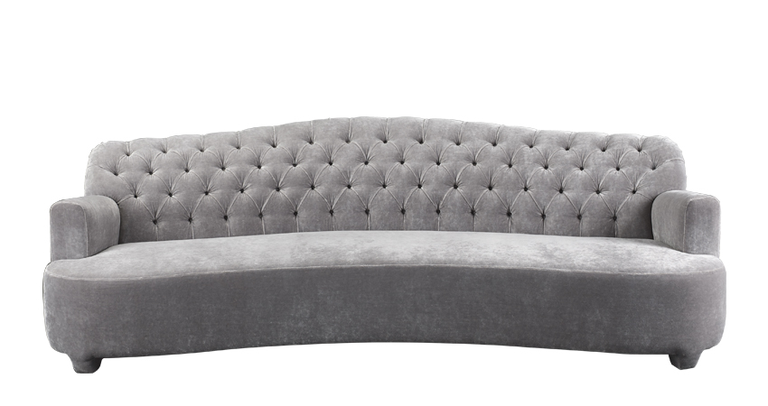 „Rodolfo“ ist ein Sofa mit Samtbezug und Rückenlehne im Capitonné-Stil, aus dem Katalog von Promemoria | Promemoria