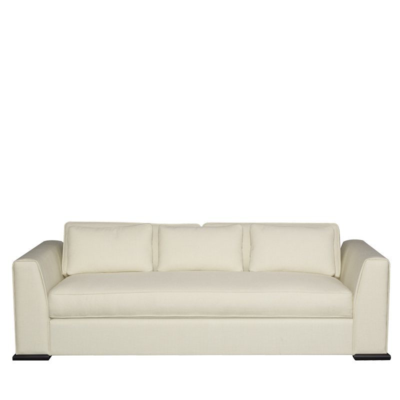 „Ulderico“ ist ein Sofa aus Holz mit Stoff aus dem Katalog von Promemoria | Promemoria