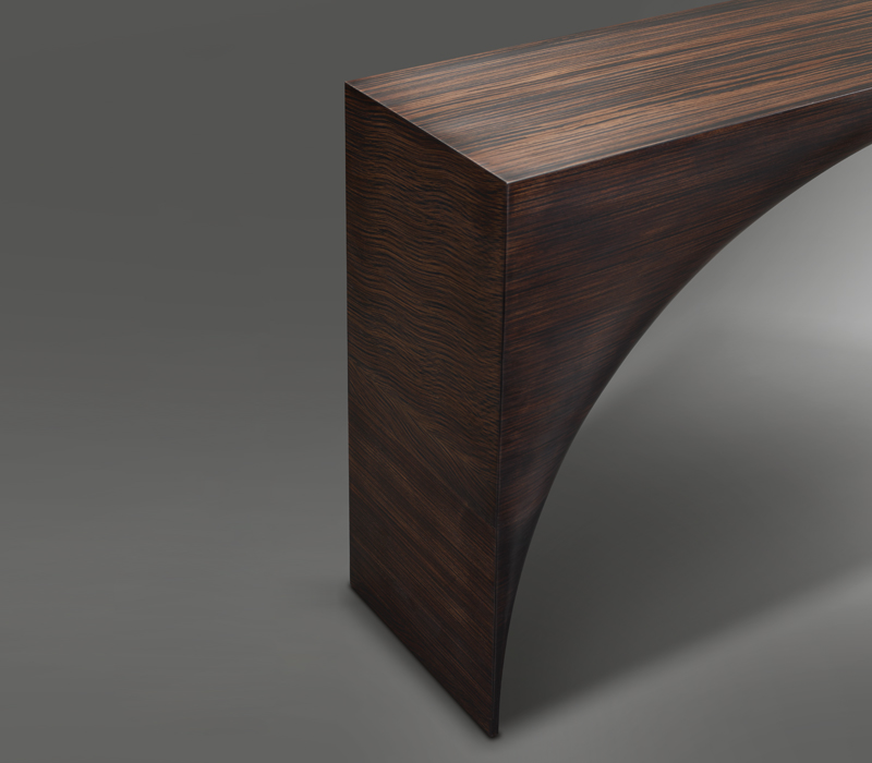 Dettaglio di Kumo, consolle in legno minimal della collezione Capsule Collection di Bruno Moinard di Promemoria | Promemoria