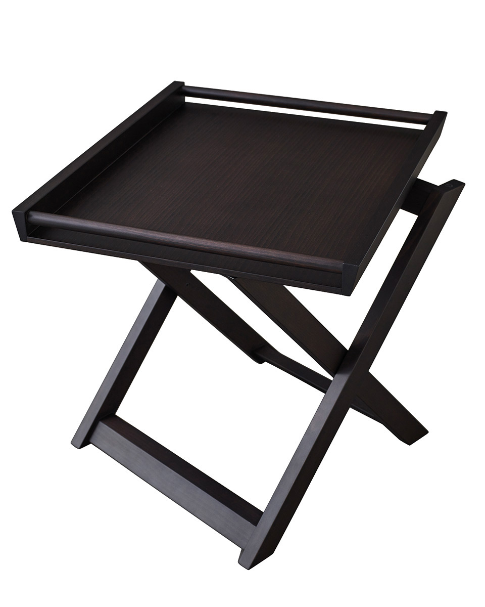 Achille is a folding wooden small table with a tray from Promemoria's catalogue | Promemoria