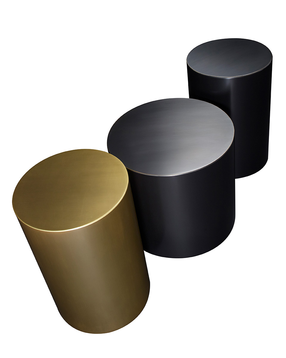 /mediaEdo%20è%20un%20tavolino%20in%20bronzo%20con%20ruote%20del%20catalogo%20di%20Promemoria%20|%20Promemoria