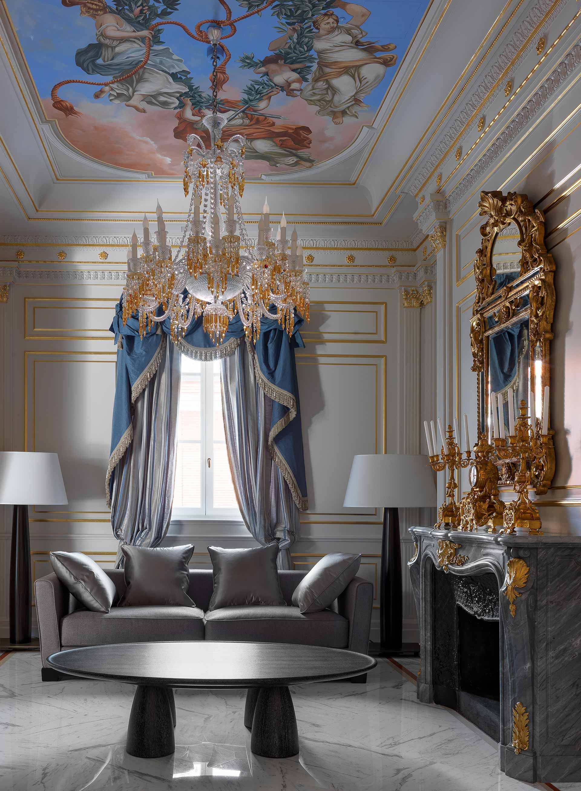 Living room of La Datcha, a luxury resort in Forte dei Marmi, Italy, furnished with Promemoria | Promemoria