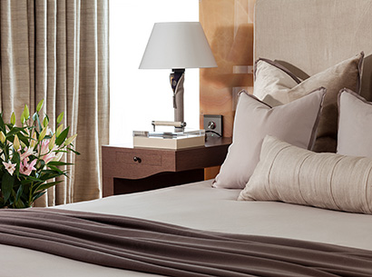 Bedroom in a private residence in Moscow furnished with Promemoria | Promemoria
