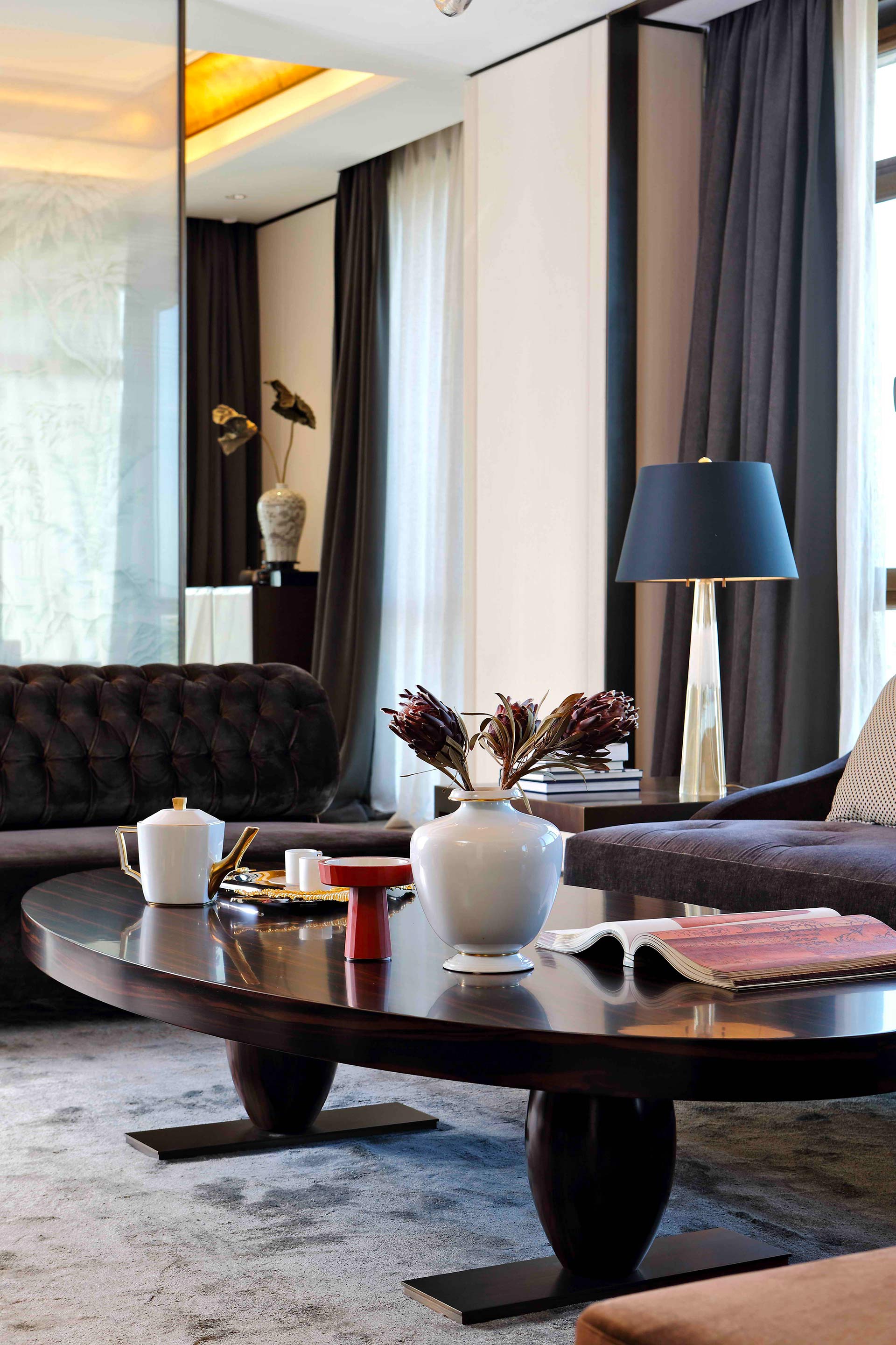 Living room in a private residence in Beijing furnished with Promemoria | Promemoria