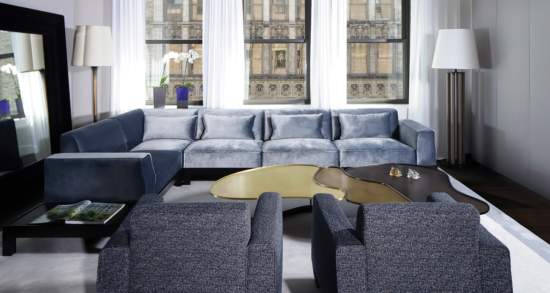 In 2019 the New York showroom moved to Madison Avenue at 32nd Street, located on the 17th floor right above design row and steps away from the Empire State Building.