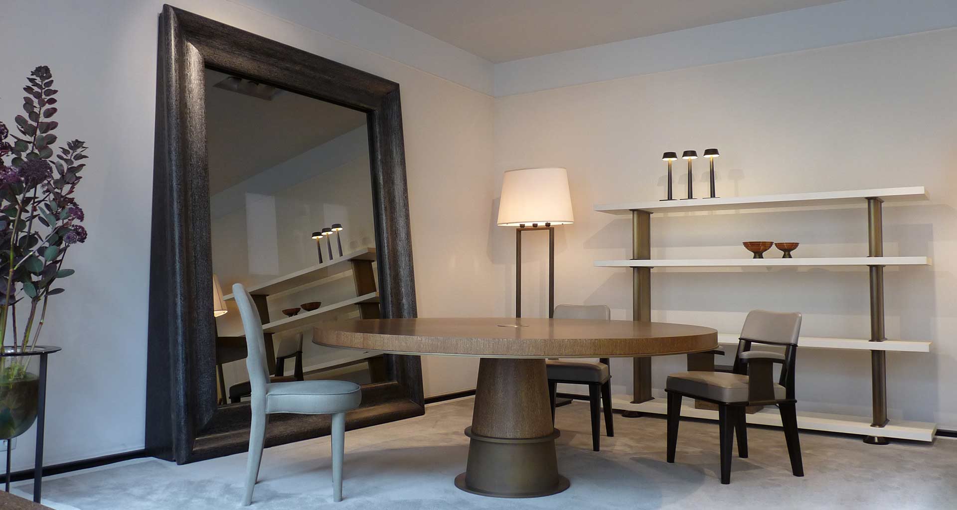 Dining room in Promemoria's single-brand showroom in Paris | Promemoria